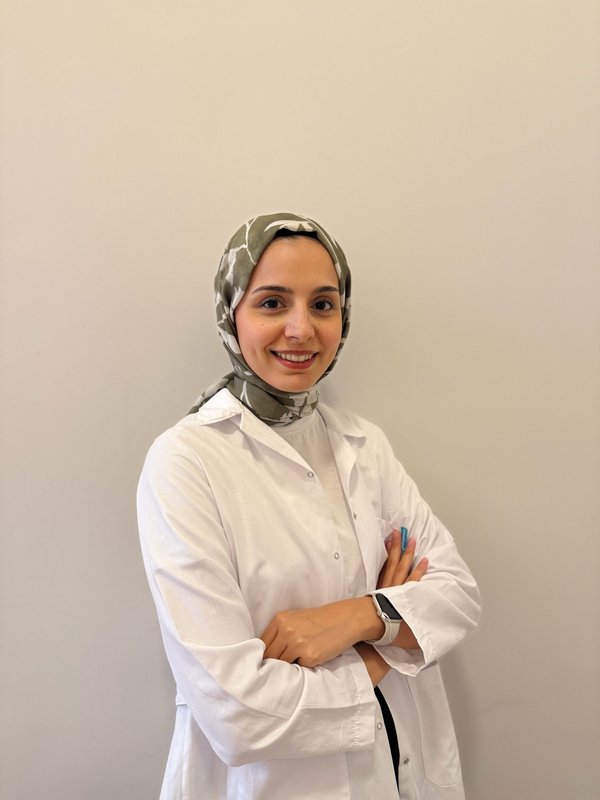 Matematik öğretmeni Ayça Sarı
